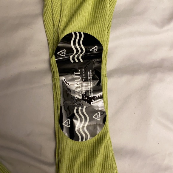 Full set Bikini - Picture 3 of 4